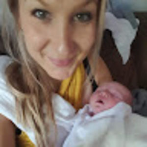 Meet your Posher, Dana